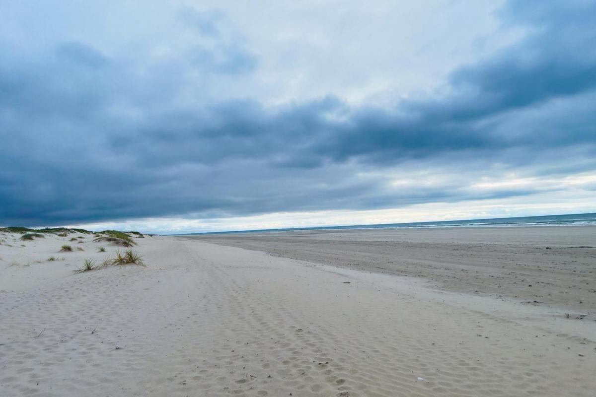 Cette plage française au sable clair figure parmi les plus belles du pays