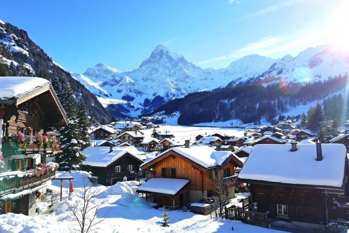 Ce village alpin méconnu offre une vue spectaculaire sur le Mont-Blanc