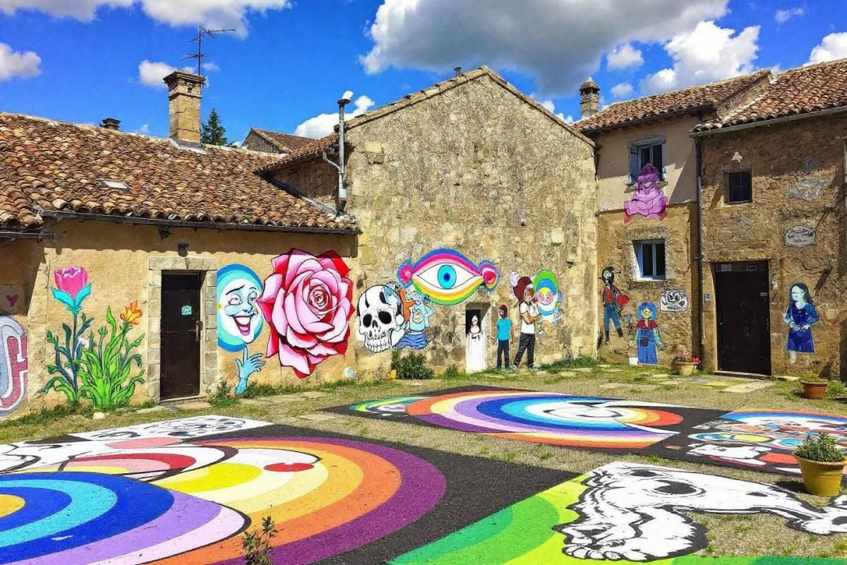 Vous ne croirez jamais ce que cache ce village "perdu" de Lozère (transformation choc)
