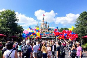 Capacité maximale du parc Disneyland Paris : combien de visiteurs par jour ?